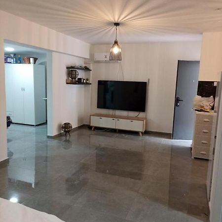 שמילה אירוח 1 Apartment Арад Екстериор снимка